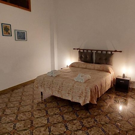 Jonia Appartamento Vacanze Vicino Al Mare Con Giardino Пулзано Екстериор снимка